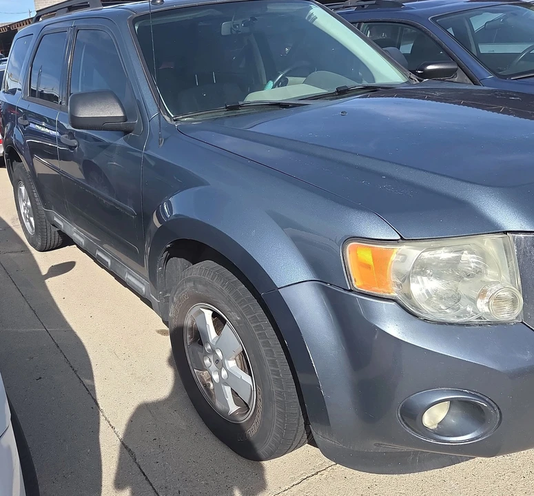 2010 Ford Escape - Image 3 of 9