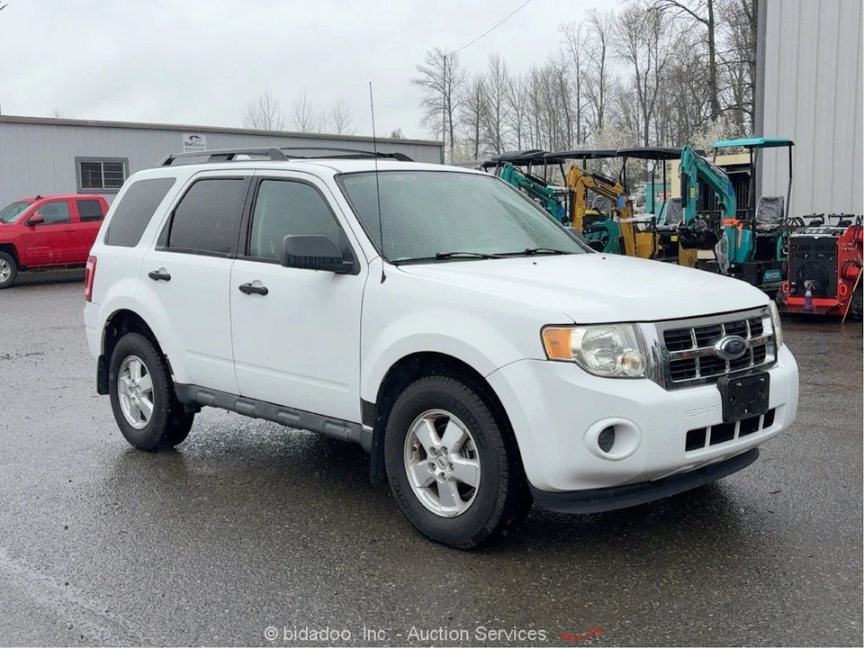 2010 Ford Escape - Image 2 of 12
