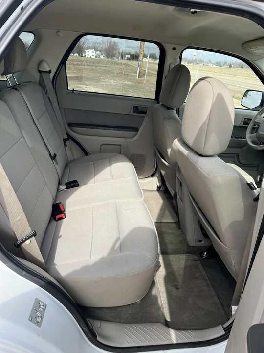 2010 Ford Escape - Image 17 of 17