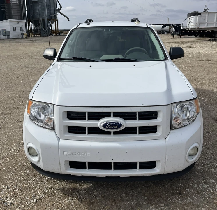 2010 Ford Escape - Image 2 of 17