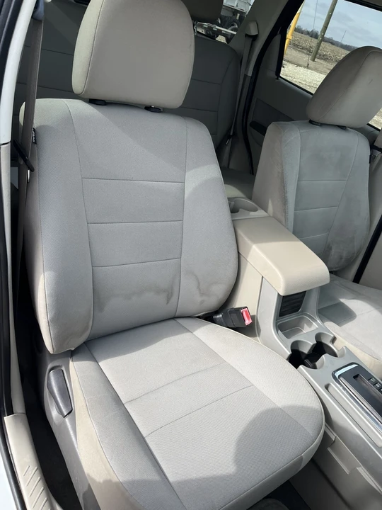 2010 Ford Escape - Image 12 of 17