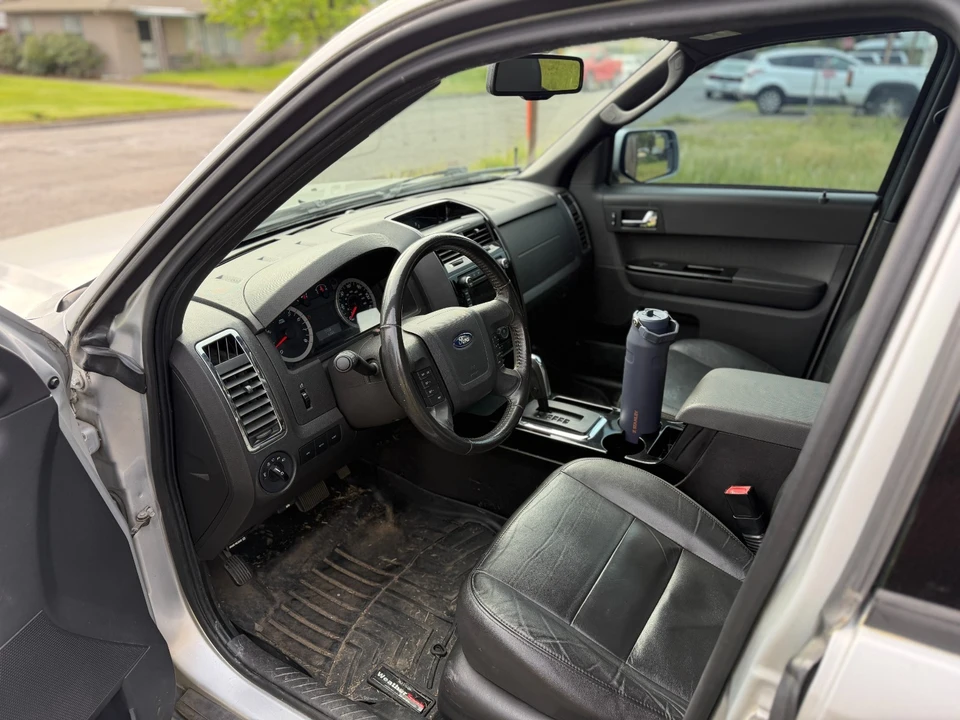 2010 Ford Escape - Image 11 of 12