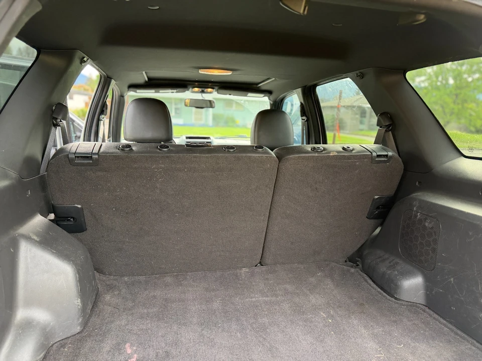 2010 Ford Escape - Image 9 of 12