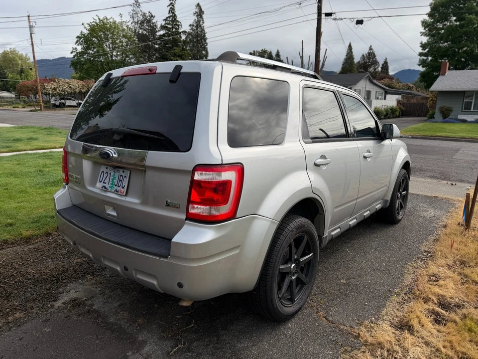2010 Ford Escape - Image 4 of 12