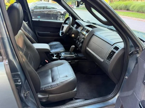 2010 Ford Escape - Image 13 of 28