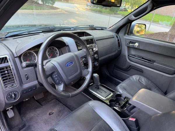2010 Ford Escape - Image 9 of 28