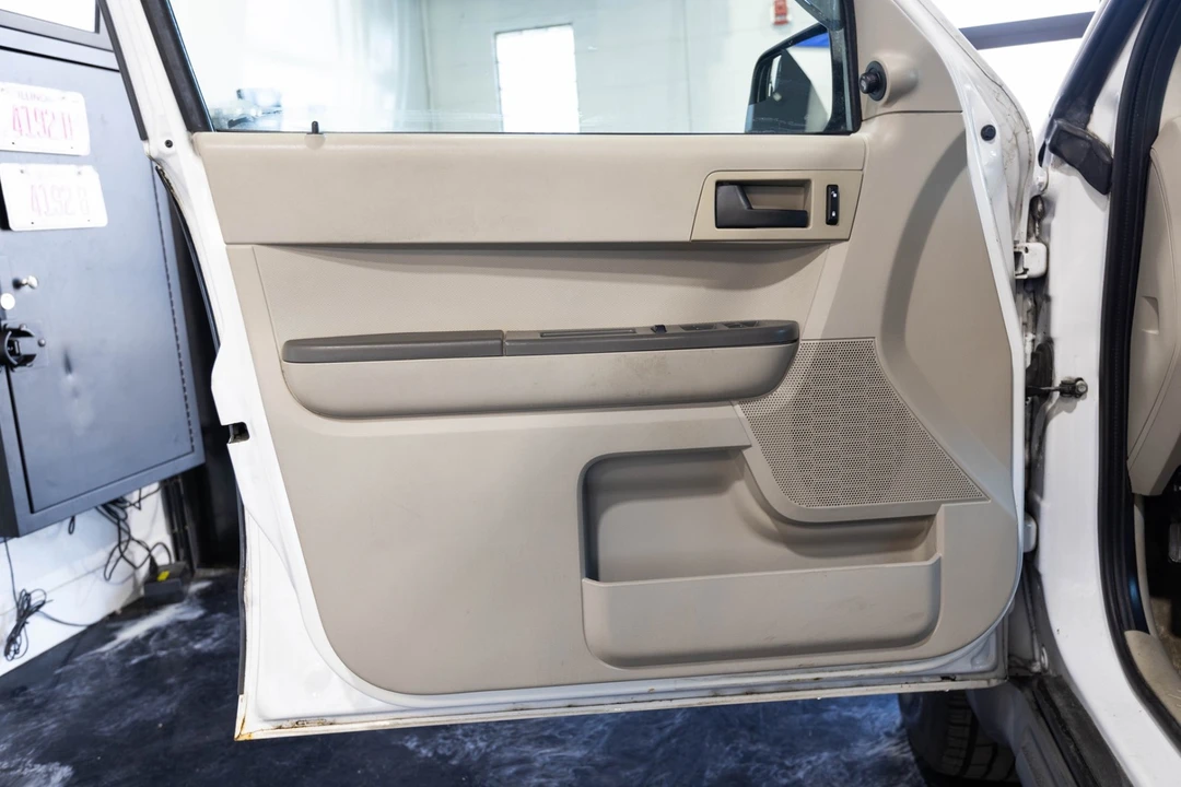 2010 Ford Escape - Image 20 of 21