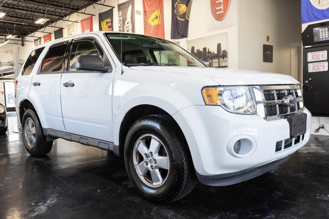 2010 Ford Escape - Image 15 of 21