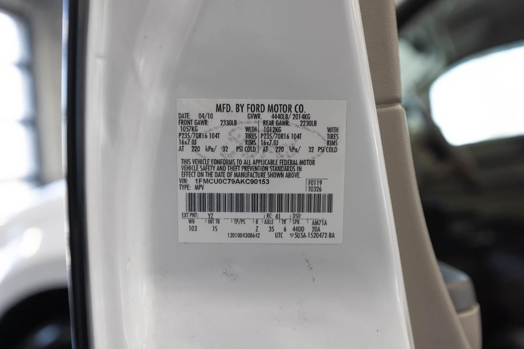 2010 Ford Escape - Image 17 of 21