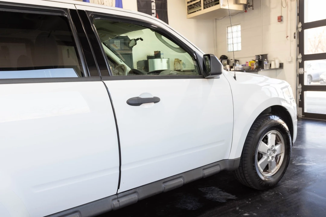 2010 Ford Escape - Image 12 of 21
