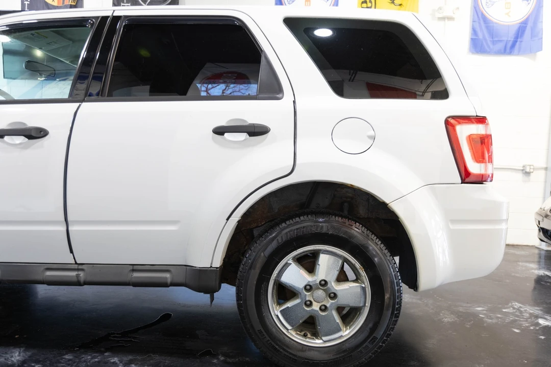 2010 Ford Escape - Image 7 of 21