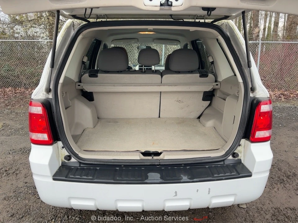 2010 Ford Escape - Image 9 of 12