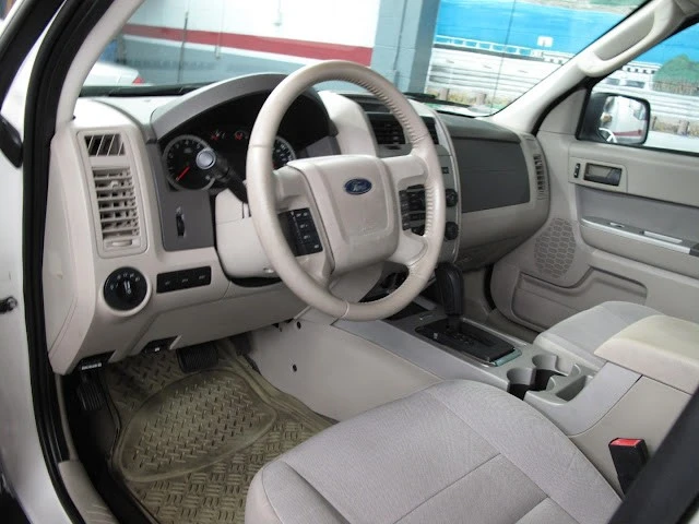 2010 Ford Escape - Image 5 of 21