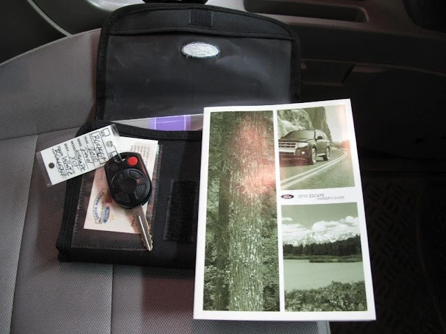 2010 Ford Escape - Image 3 of 21