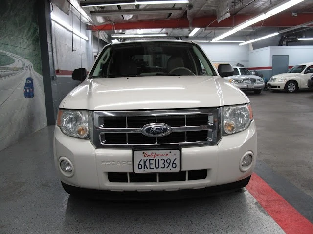 2010 Ford Escape - Image 6 of 21
