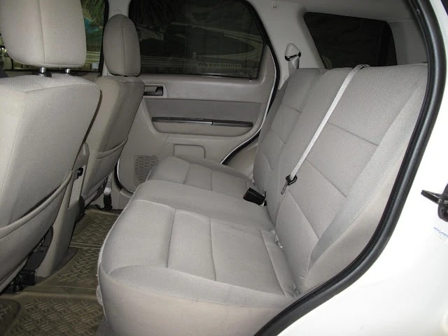 2010 Ford Escape - Image 13 of 21