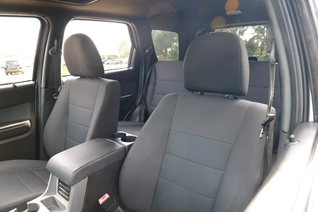 2010 Ford Escape - Image 6 of 12