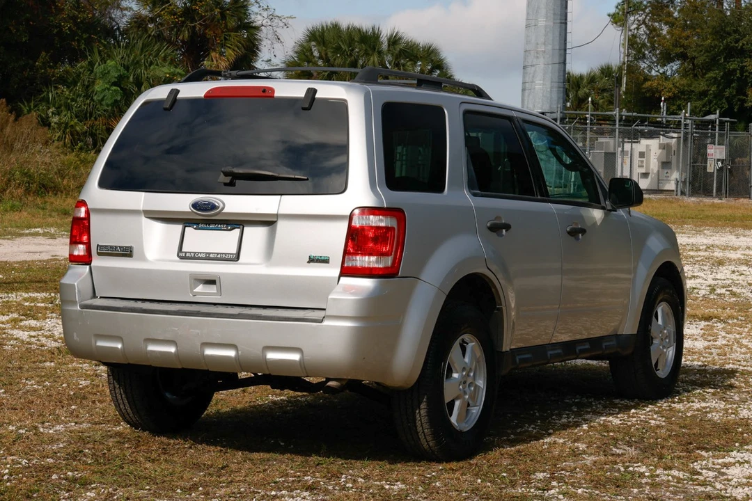 2010 Ford Escape - Image 11 of 12