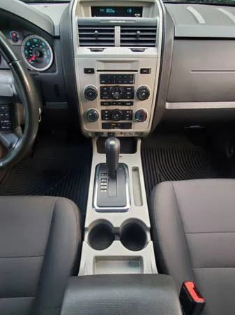 2010 Ford Escape - Image 16 of 31