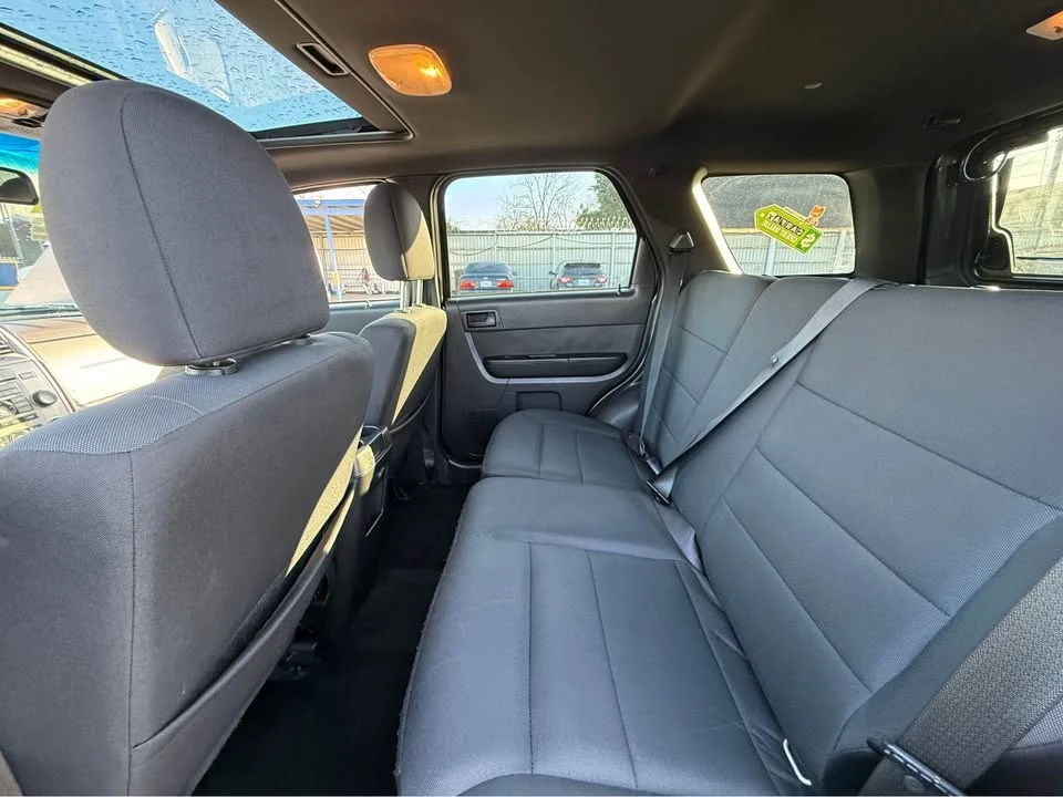 2010 Ford Escape - Image 9 of 11