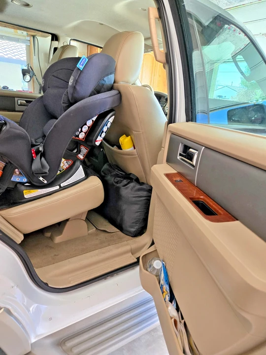 2010 Ford Expedition 3rd Gen - Image 9 of 21