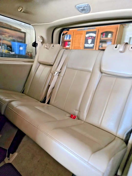 2010 Ford Expedition 3rd Gen - Image 10 of 21
