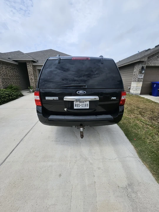 2010 Ford Expedition 3rd Gen - Image 4 of 15