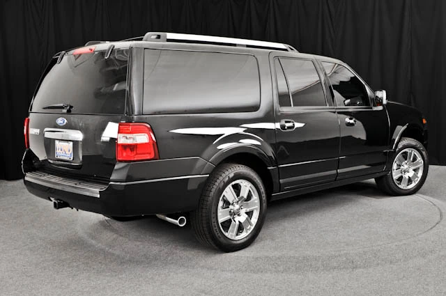 2010 Ford Expedition 3rd Gen - Image 2 of 5