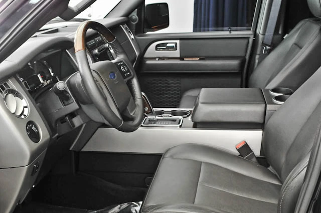 2010 Ford Expedition 3rd Gen - Image 3 of 5