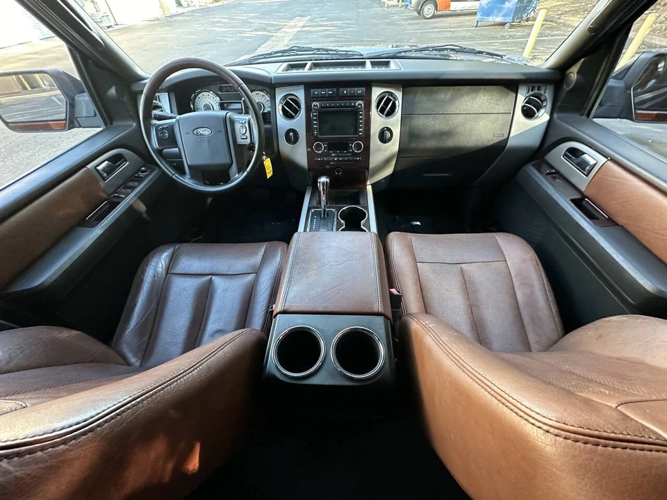2010 Ford Expedition 3rd Gen - Image 18 of 21