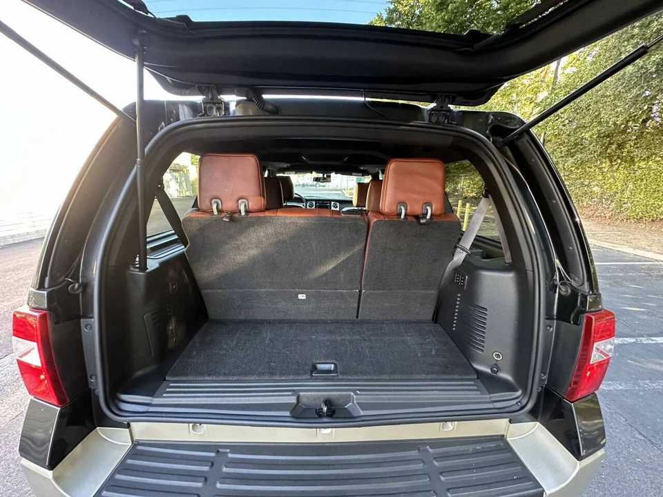 2010 Ford Expedition 3rd Gen - Image 14 of 21
