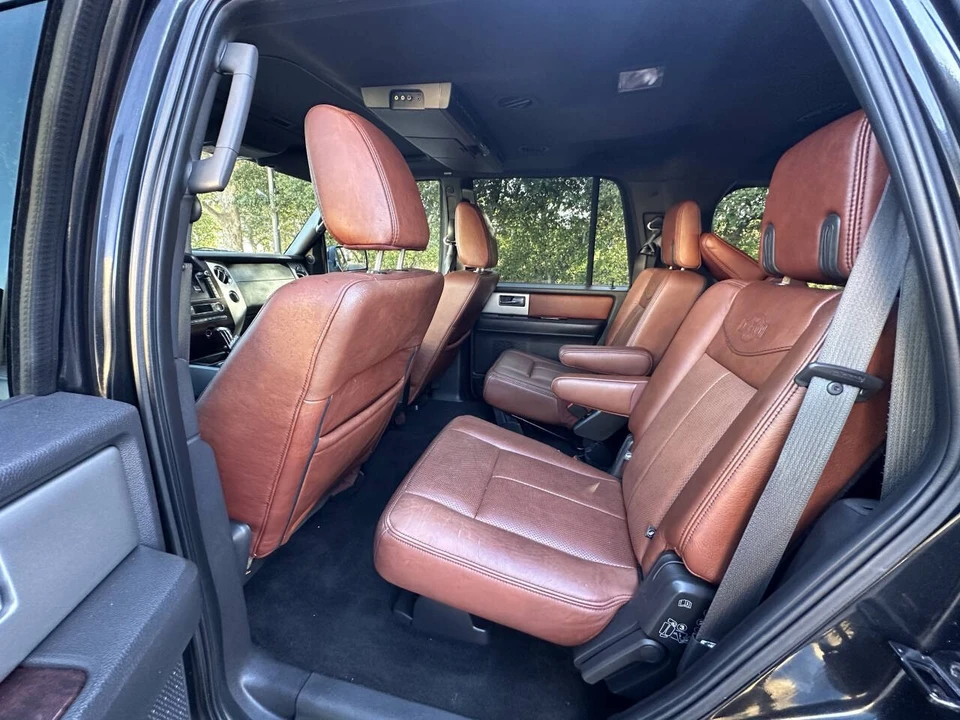 2010 Ford Expedition 3rd Gen - Image 13 of 21