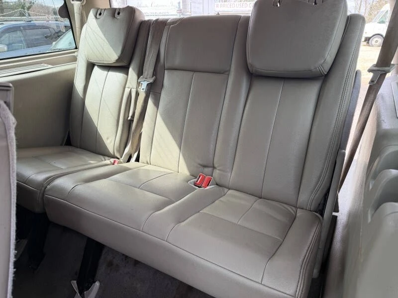 2010 Ford Expedition 3rd Gen - Image 20 of 21