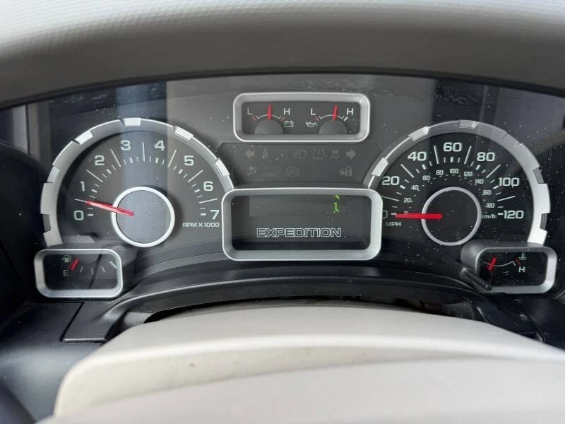 2010 Ford Expedition 3rd Gen - Image 2 of 21