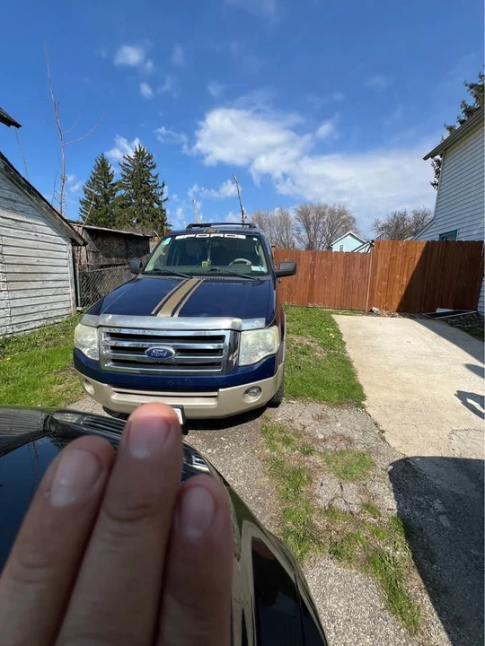 2010 Ford Expedition 3rd Gen - Image 4 of 8