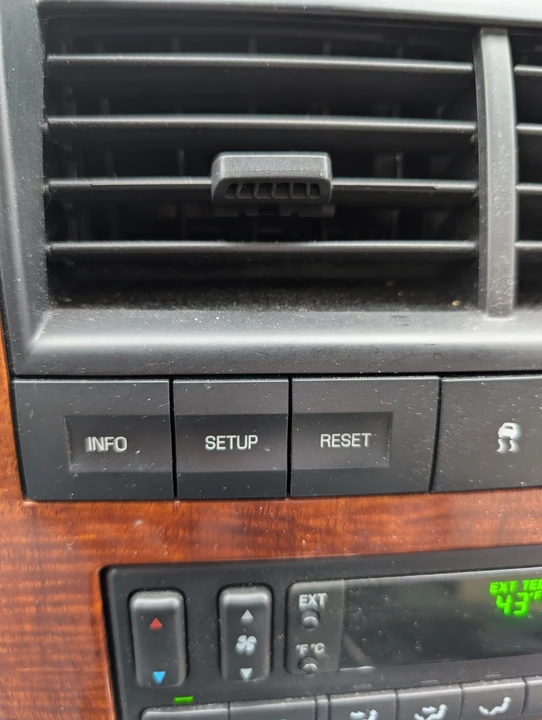 2010 Ford Explorer 4th Gen - Image 18 of 21