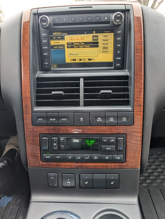 2010 Ford Explorer 4th Gen - Image 16 of 21