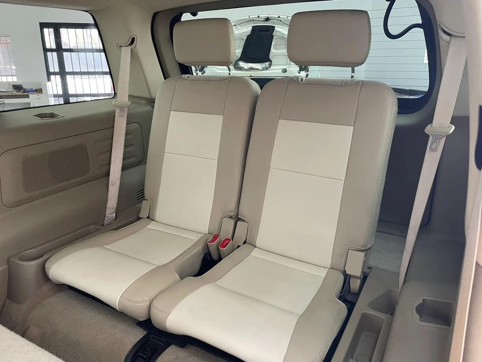 2010 Ford Explorer 4th Gen - Image 18 of 31