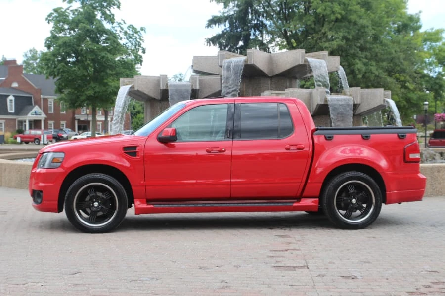 2010 Ford Explorer Sport Trac - Image 2 of 12