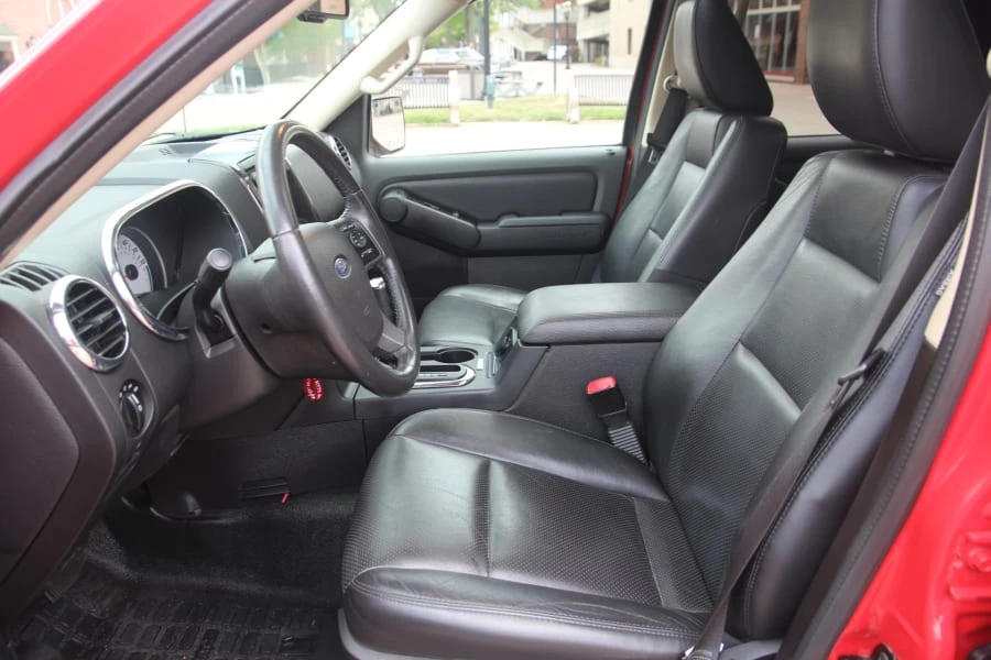 2010 Ford Explorer Sport Trac - Image 4 of 12