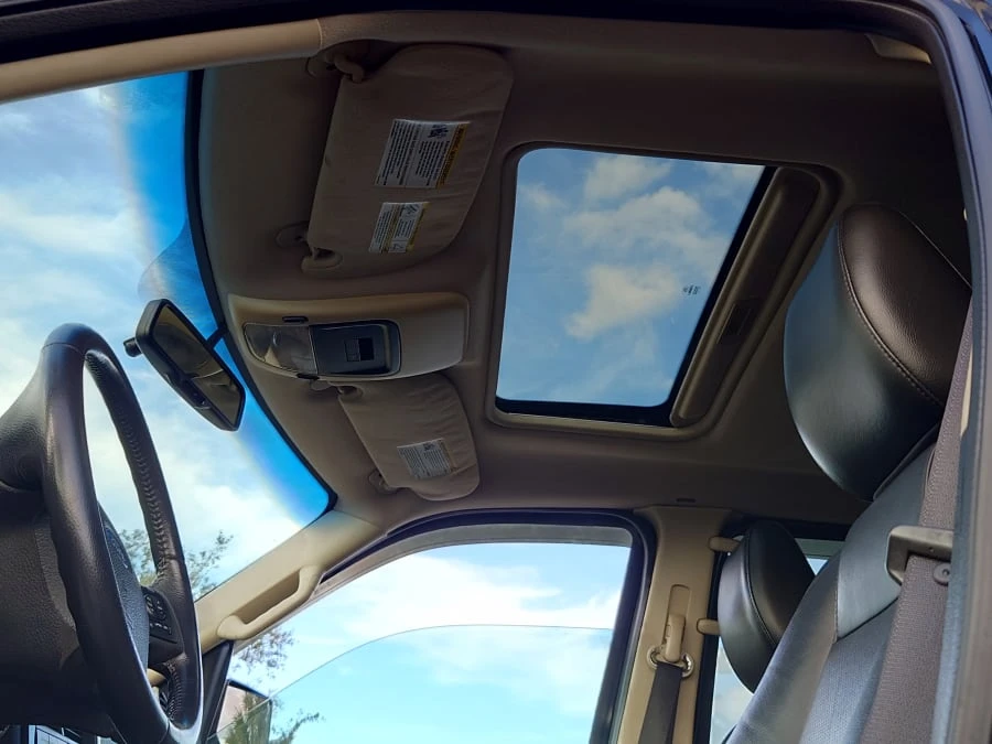2010 Ford Explorer Sport Trac - Image 17 of 23