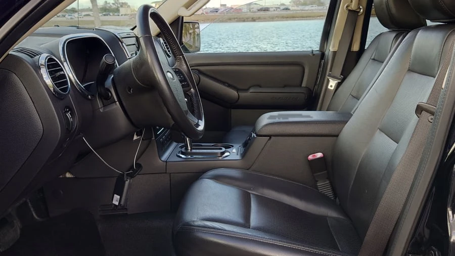2010 Ford Explorer Sport Trac - Image 16 of 23