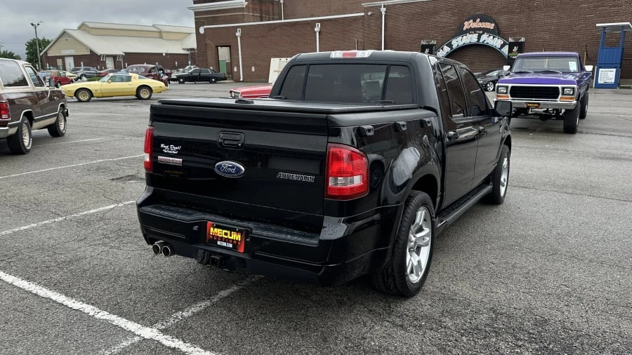 2010 Ford Explorer Sport Trac - Image 2 of 4
