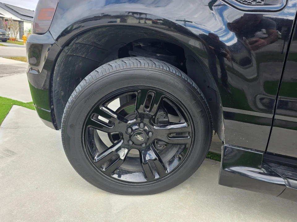 2010 Ford Explorer Sport Trac - Image 11 of 24