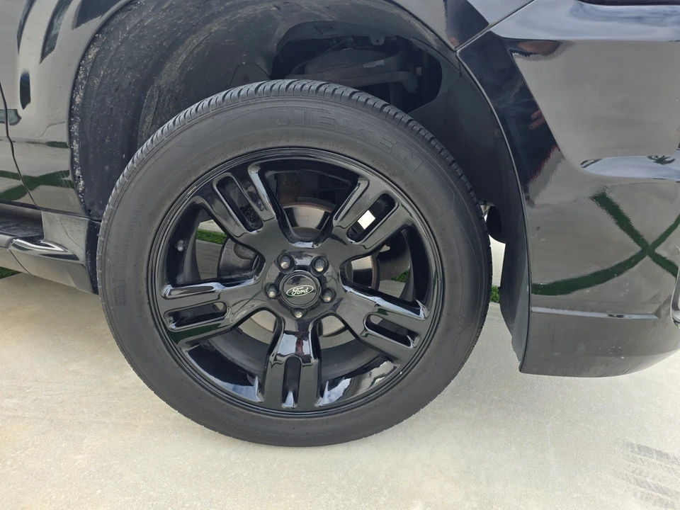 2010 Ford Explorer Sport Trac - Image 13 of 24