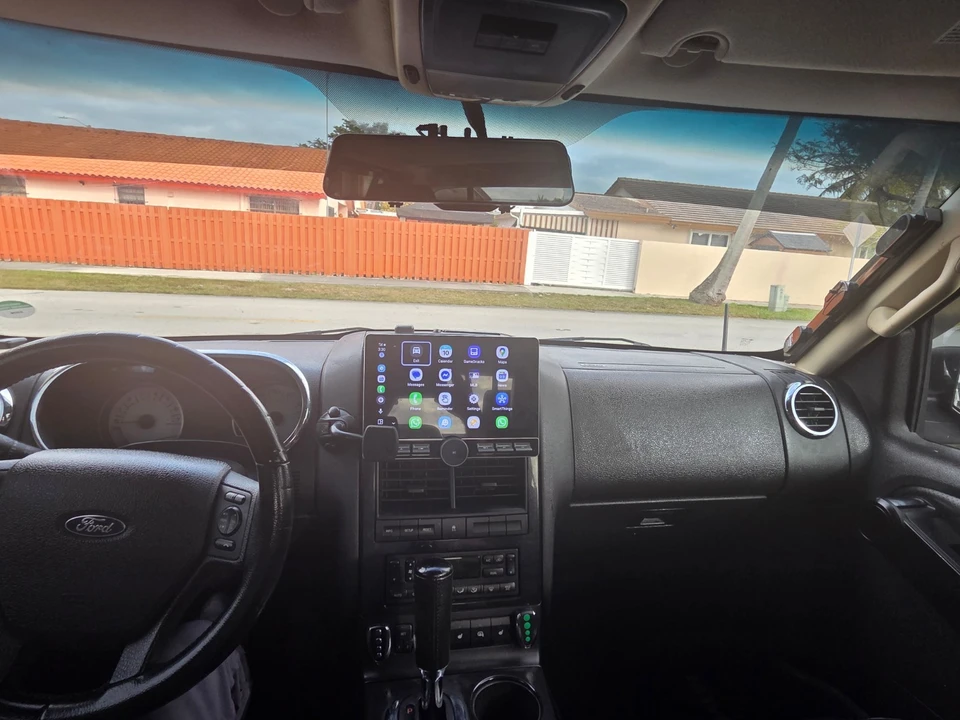 2010 Ford Explorer Sport Trac - Image 17 of 24