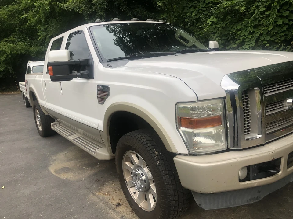 2010 Ford Super Duty 2nd Gen - Image 2 of 16