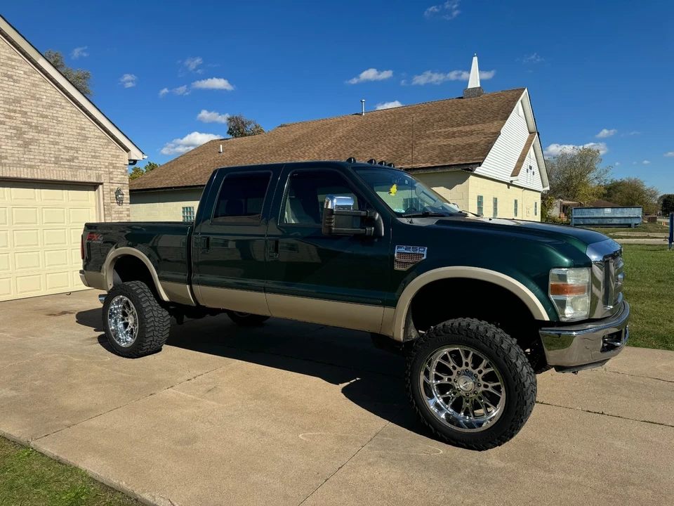 2010 Ford Super Duty 2nd Gen - Image 2 of 21