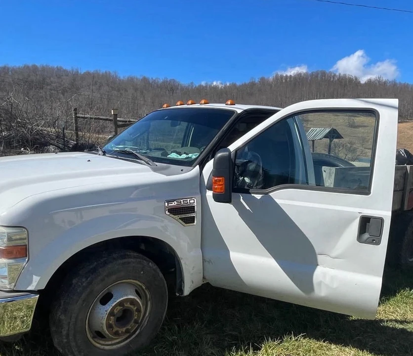 2010 Ford Super Duty 2nd Gen - Image 2 of 23