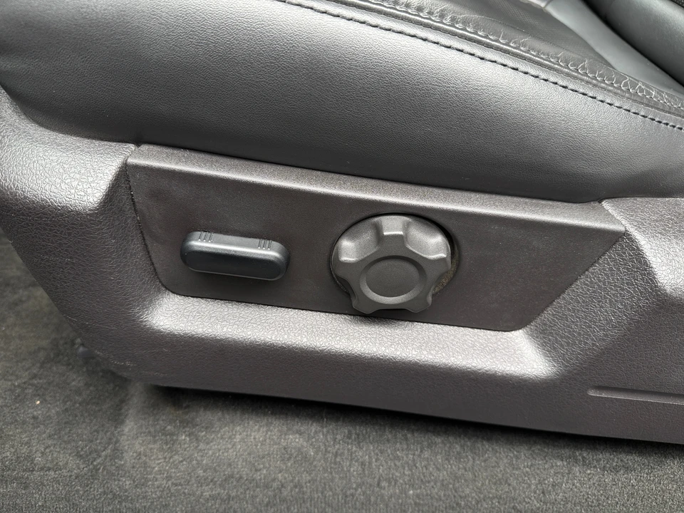 2010 Ford F-150 Raptor 12th Gen - Image 2 of 31